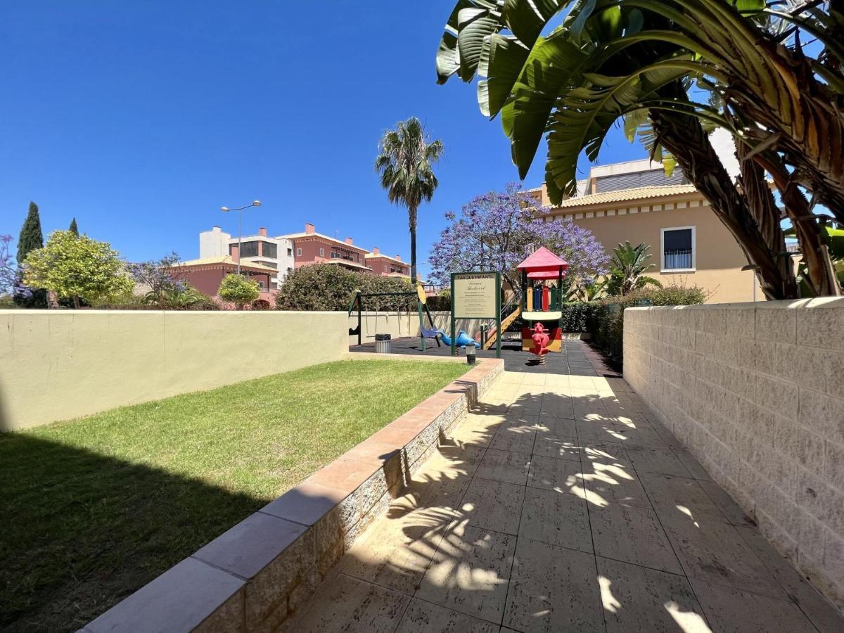 Vilamoura Victoria Gardens With Pool By Homing Kültér fotó